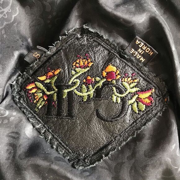 G-III Global Identity Vintage 100% leather Jacket with paisley lining, EUC 90s - Picture 6 of 8